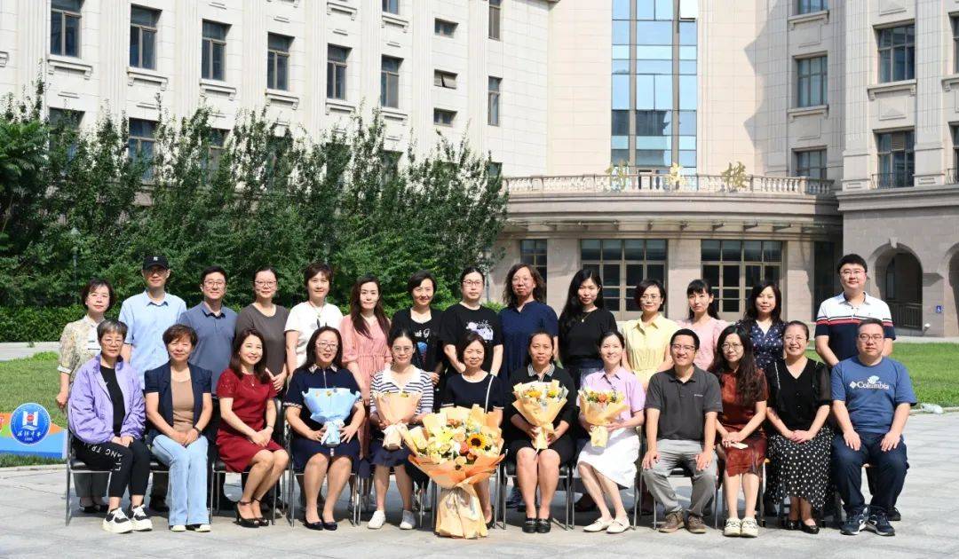 坚定梦想 扬帆启航高三八班,海河中学的"精英班",几十支画笔在青春的