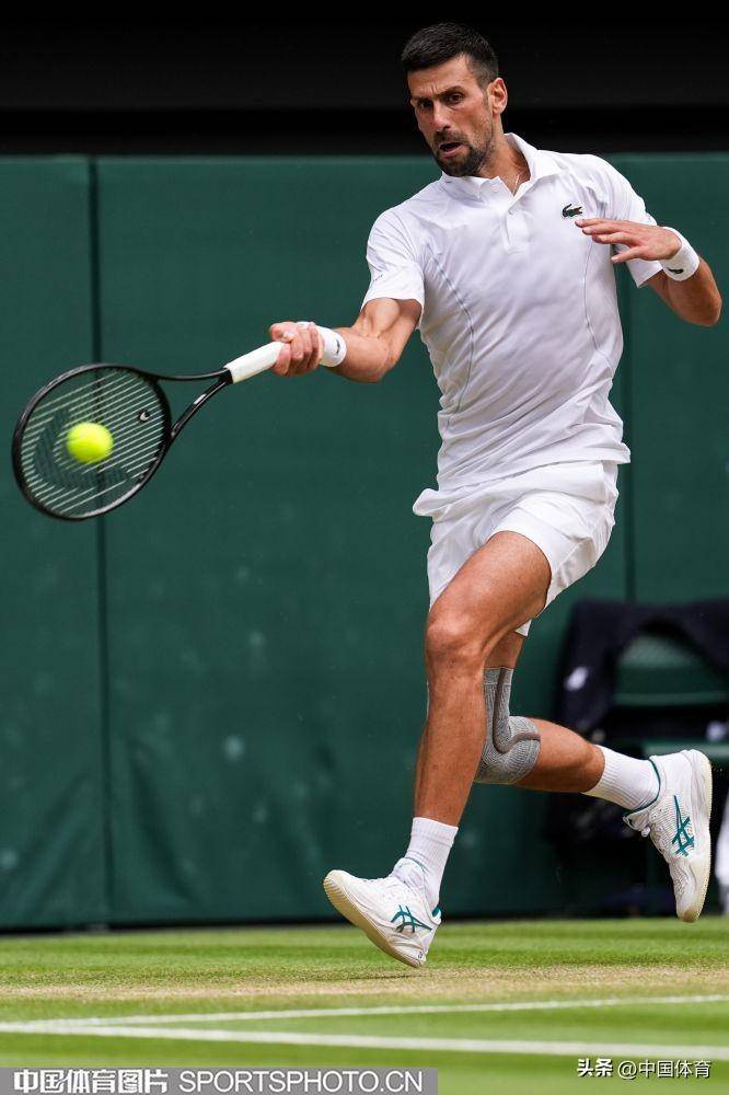 温网| 3比0!德约科维奇横扫穆塞蒂第10次晋级男单决赛