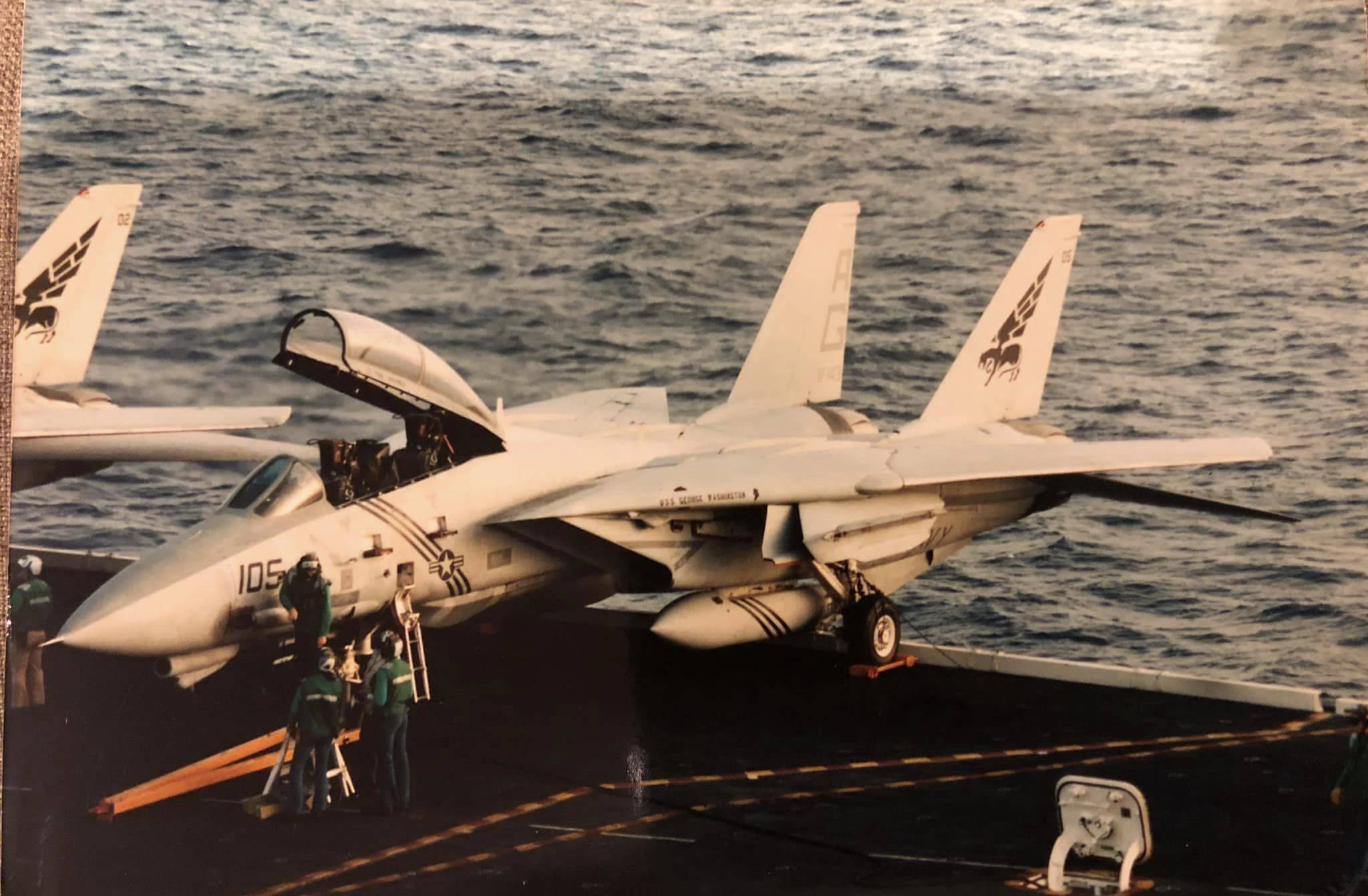 1970年代大明星"格鲁曼"f-14"雄猫"舰载战斗机(图集)_美国海军_行动