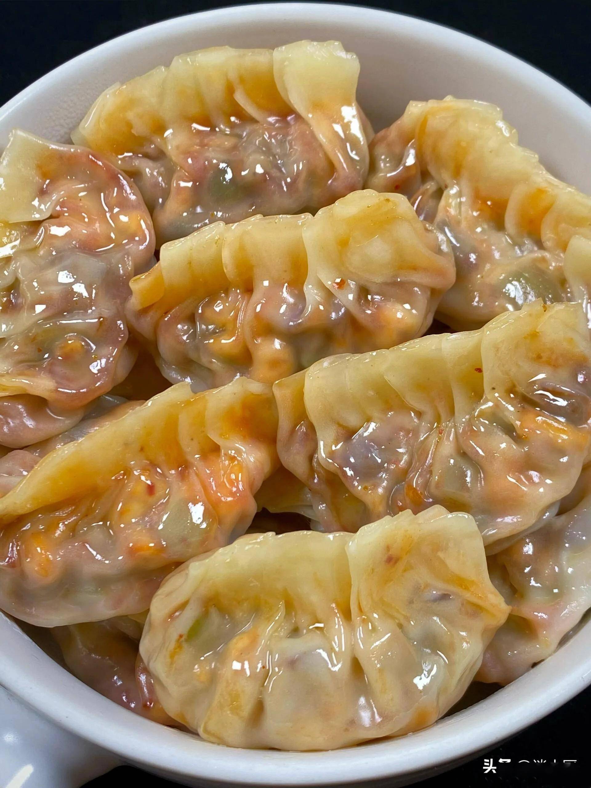 蓬蓬菜饺子图片