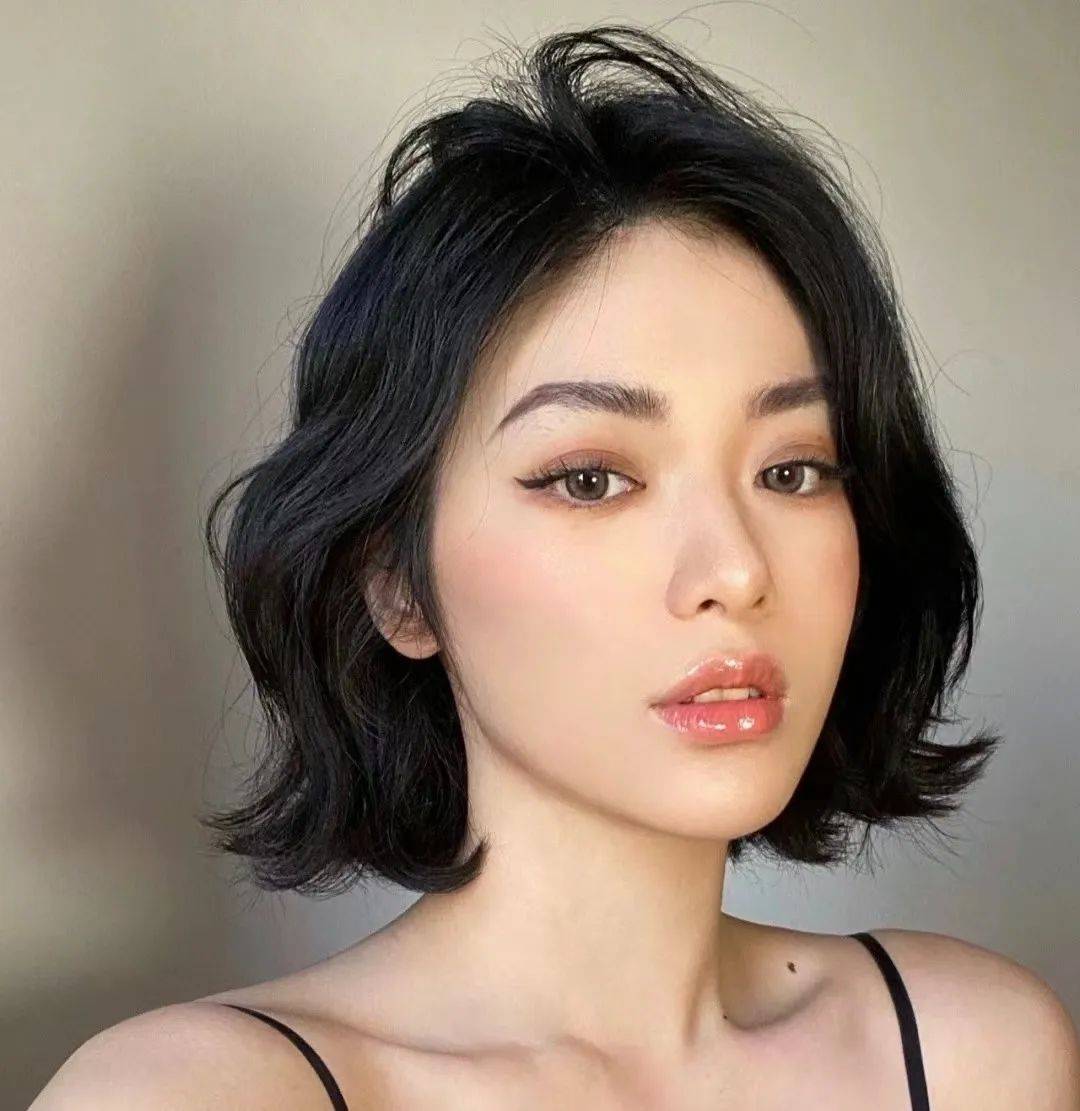 短发法式烫卷度清晰