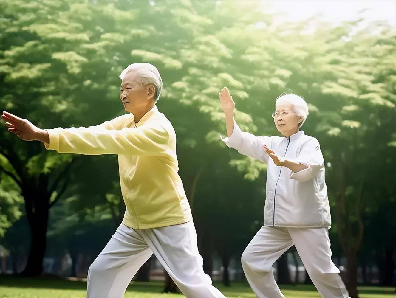 过了50岁,夏天一定坚持"2不喝3不吃"_心脑血管_高温_中老年人