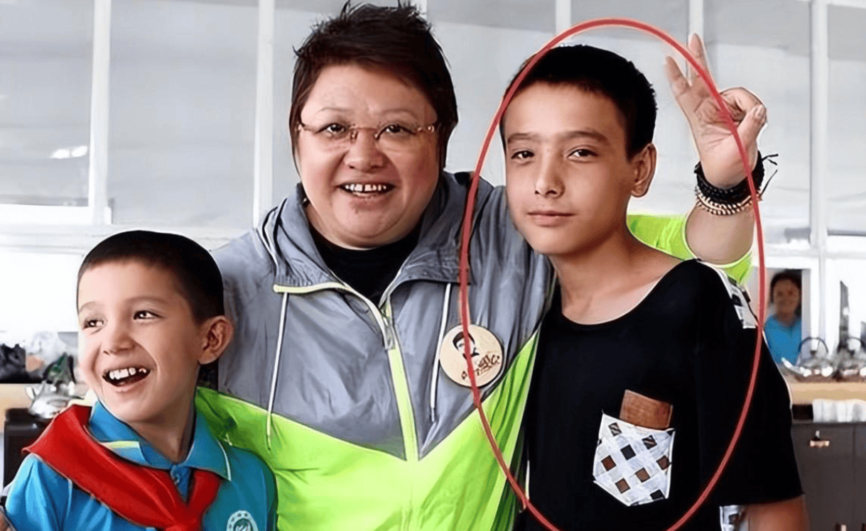 潘子灏_孩子_公益