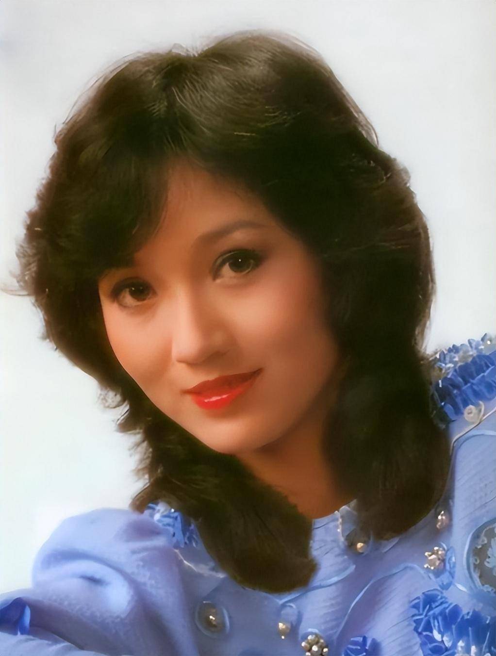 赵雅芝一生最恨两个女人,一个跟她抢男人,一个曝光她的婚外情