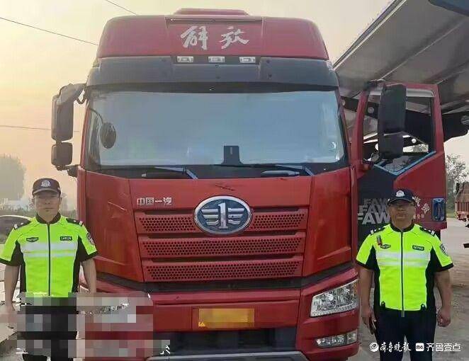 超载200%以上!冠县交警查处严重超载"百吨王"_货车_整治_交通