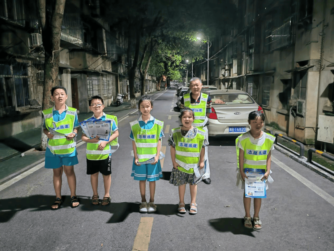 荷塘:430社区小小巡逻员推进禁毒宣传_家长_辖区_居民