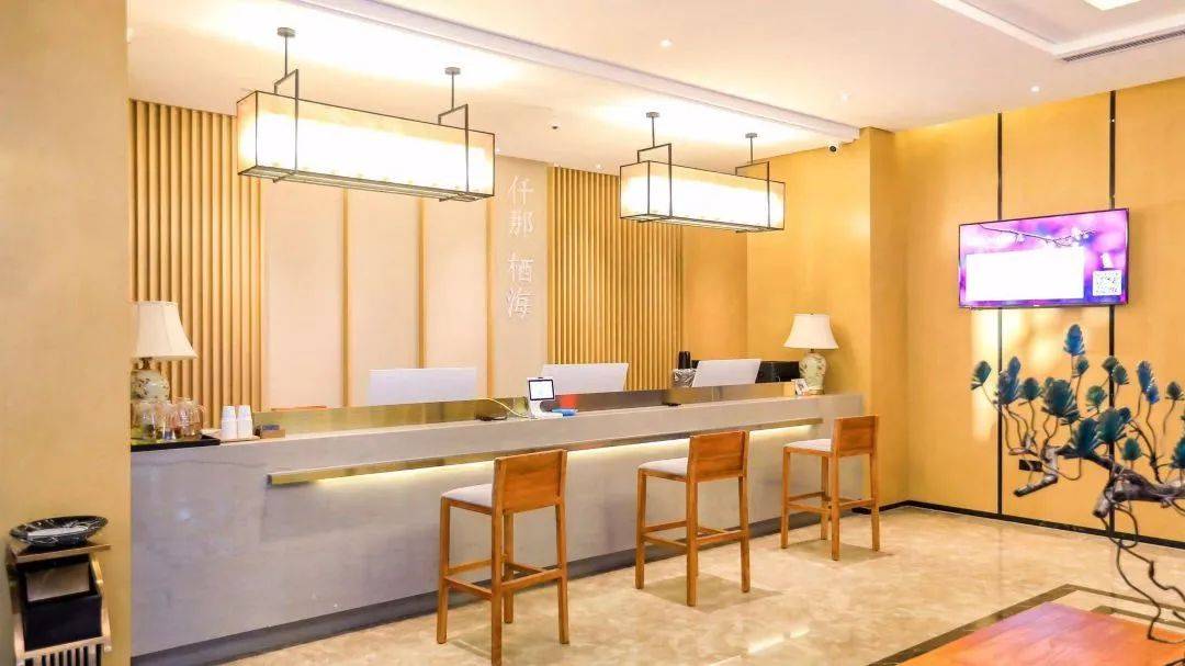 参考酒店:北海·仟那酒店或同级来到北海,行程安排一晚全新高端轻奢