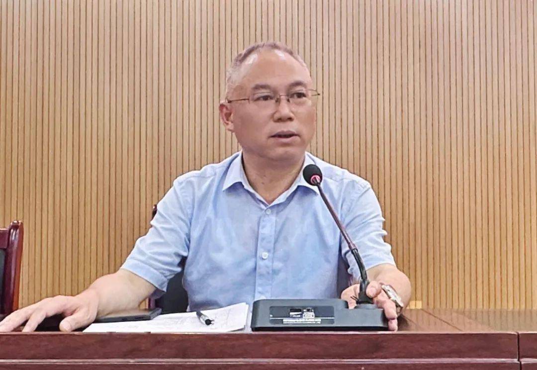 南部中学开展高三教师暑期业务培训