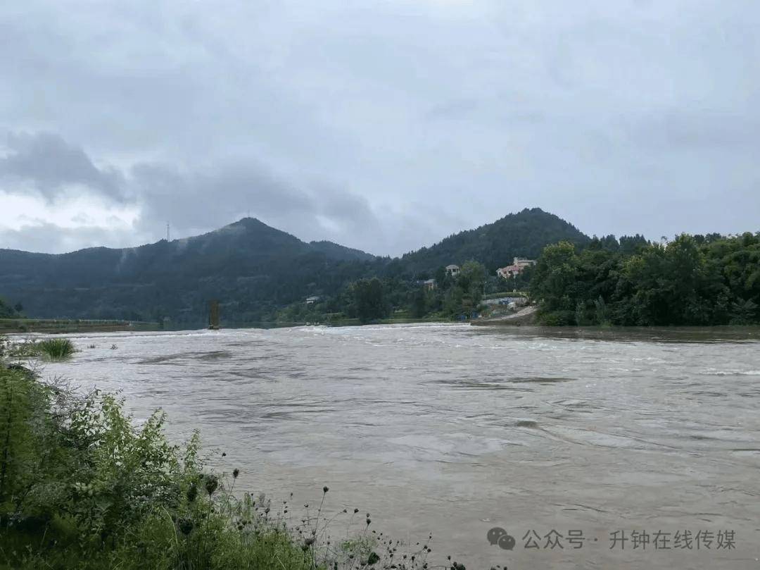 2024年升钟水库开闸泄洪