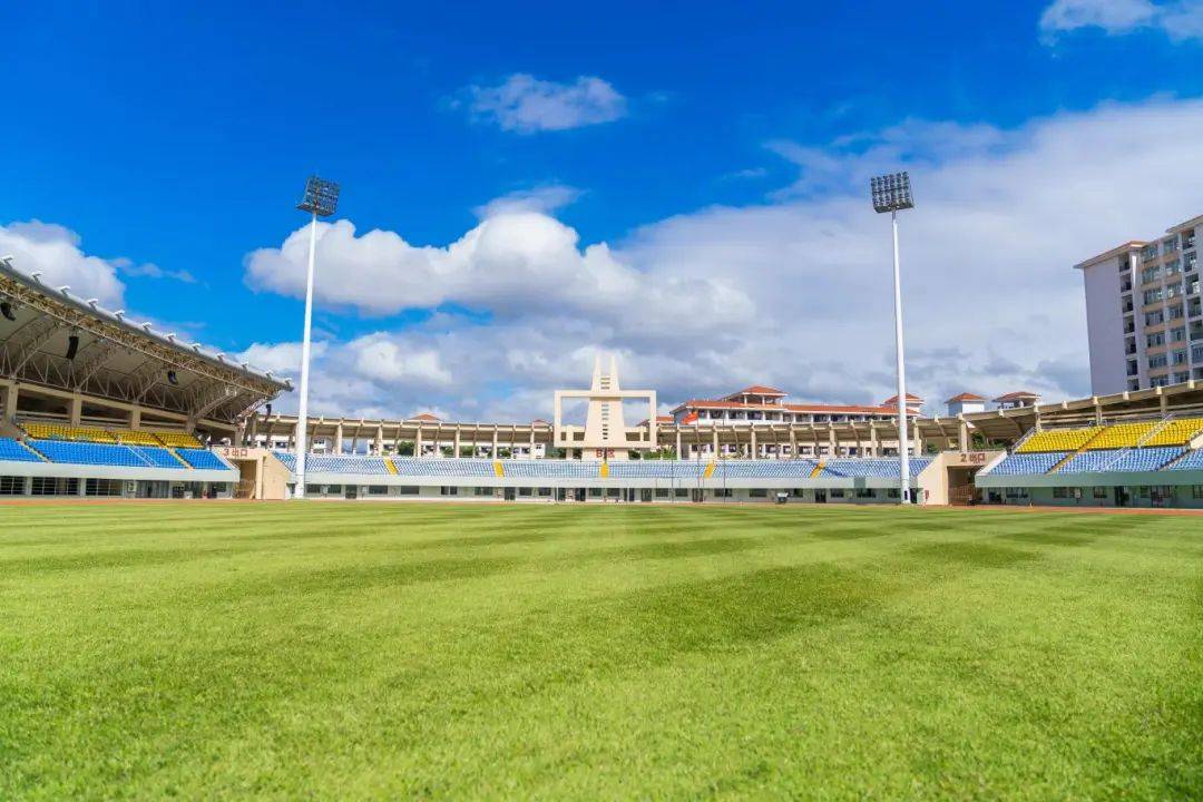 西南大学三亚中学体育场攀椰竞速场地,海南省三亚技师学院3个场馆场地