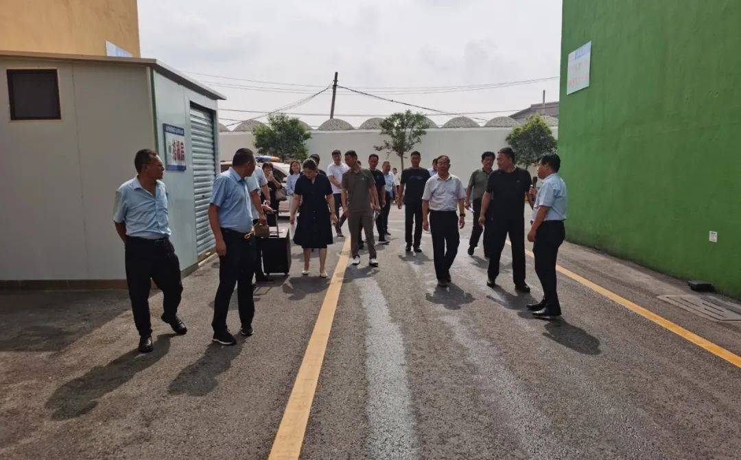 郭爱军表示,民营经济对农村发展具有重要的战略意义和深远影响.