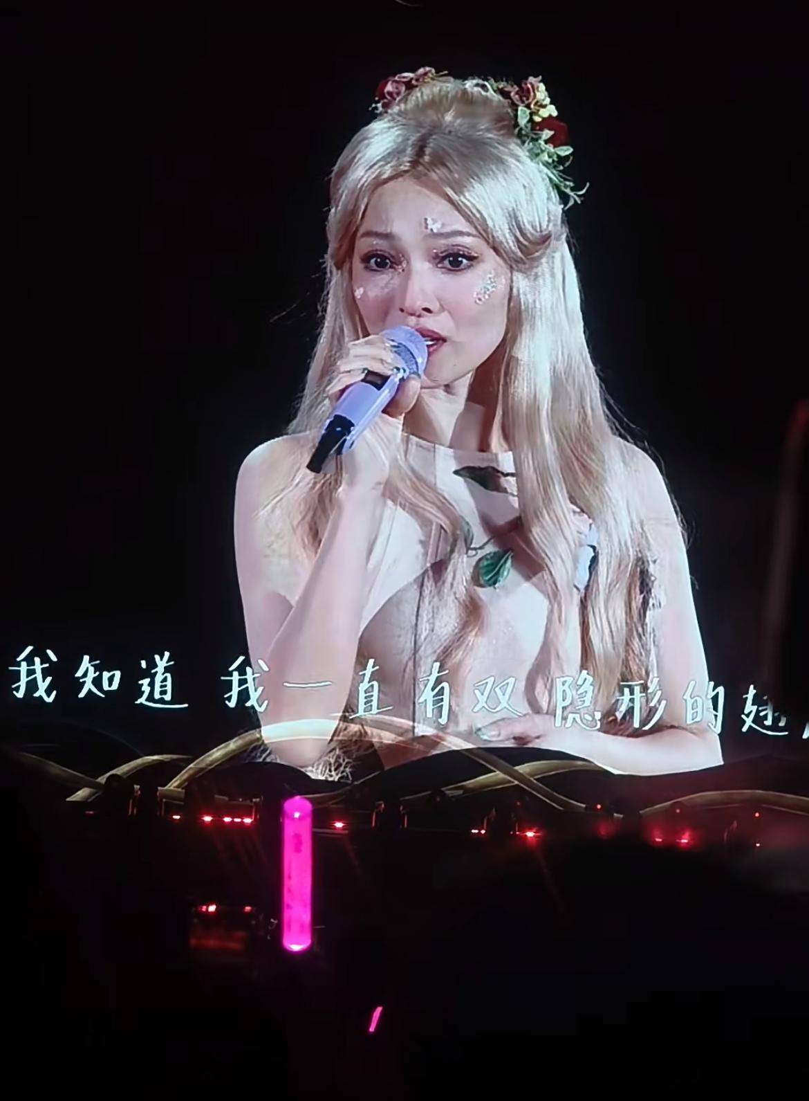 歌曲隐形的翅膀原唱(歌曲隐形的翅膀原唱歌词)
