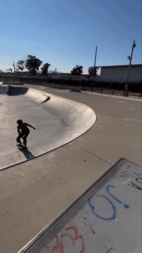 如果每个滑手都像他这样,那么所有的滑板鞋公司都要倒闭了