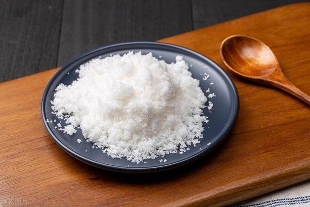食用碱、小苏打切记不能随便用,很多人不清楚,看完涨知识了_方面_口感_食物