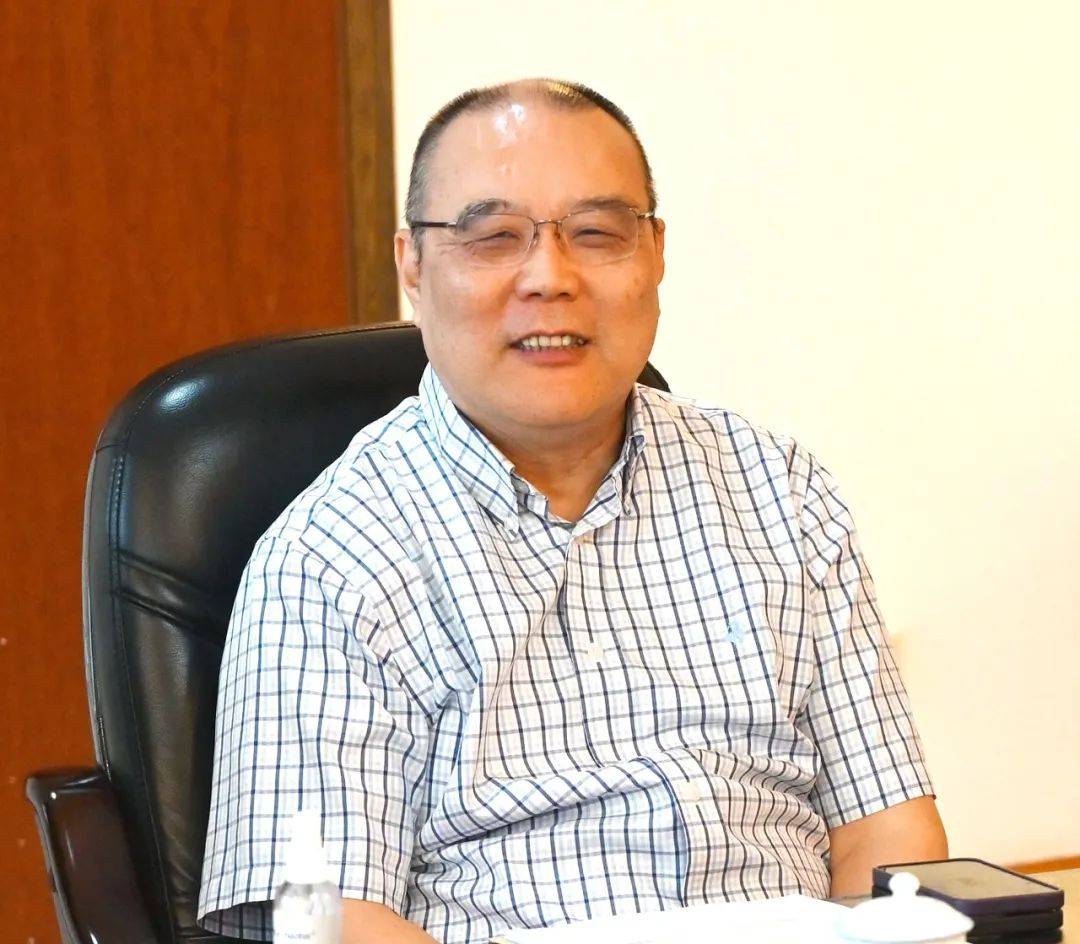 市政协委员部分代表发言左右滑动查看更多△ 市政协常委 赵崇悦△ 市
