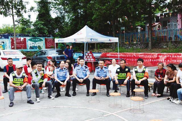 独山县麻尾镇地处贵州最南端,与广西南丹县接壤,地处"两省三县五镇"