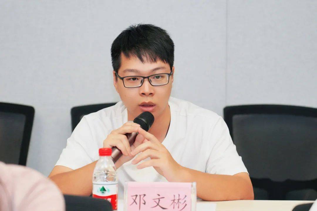 青年当有凌云志丨金湾兼职团组织副书记集体座谈会召开