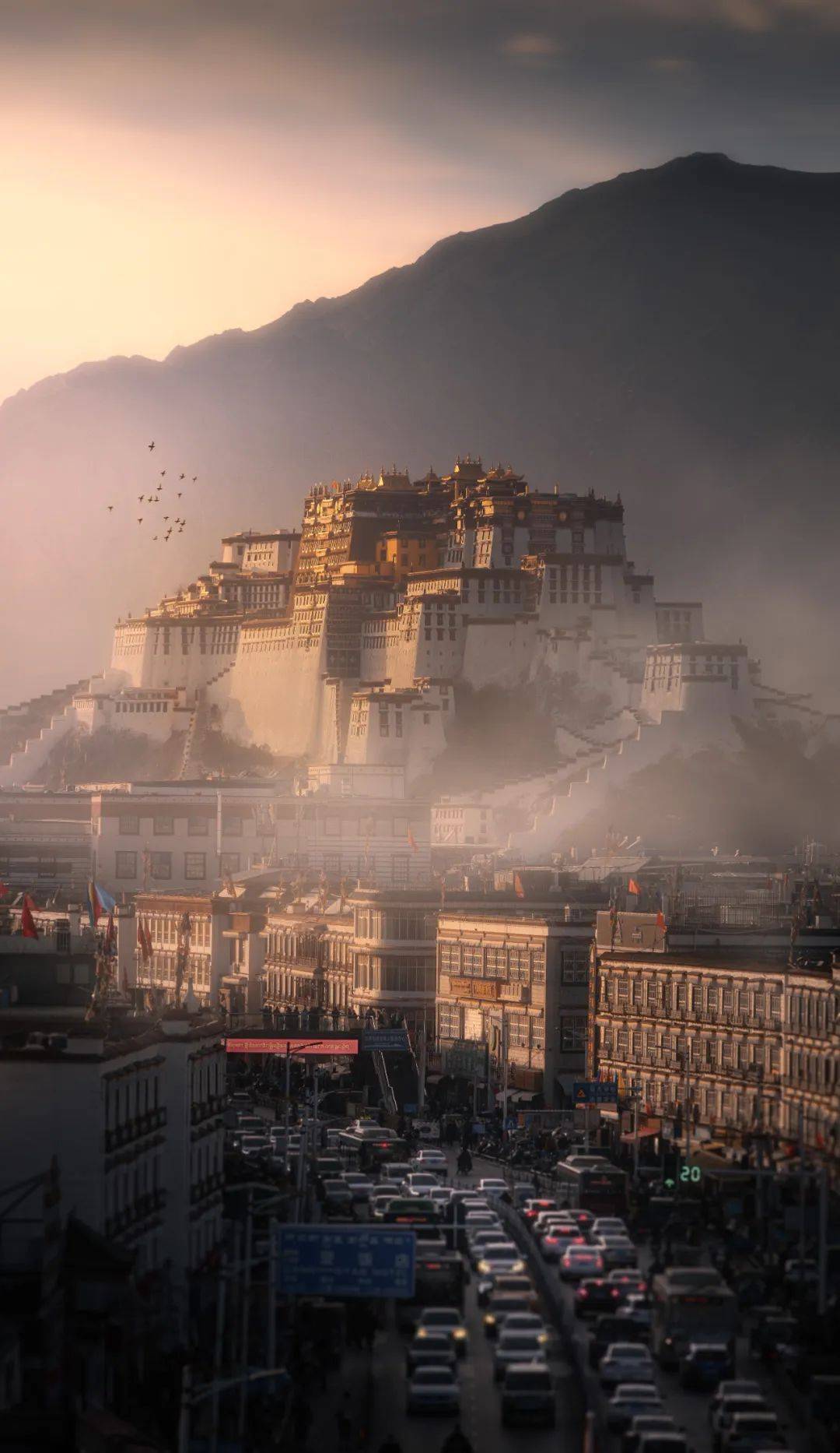 和主持人高远一起去西藏,在世界屋脊上寻找那片最纯净的天空