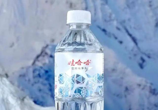 娃哈哈矿泉水蓝色瓶子图片