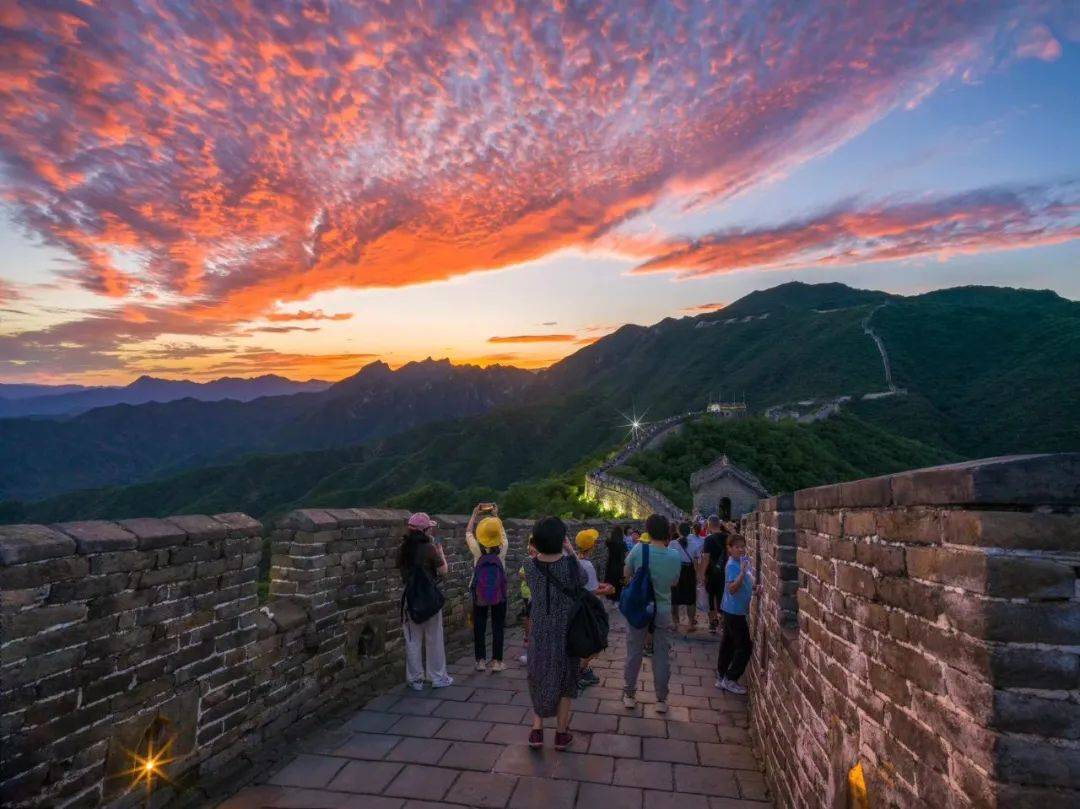 热门旅游榜单,怀柔慕田峪唯一入选!_景区_全球最大_