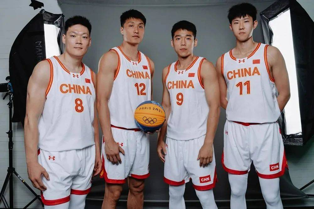 陆文博来自浙江稠州,赵嘉仁来自浙江广厦,只有朱渊博是专职三人篮球的