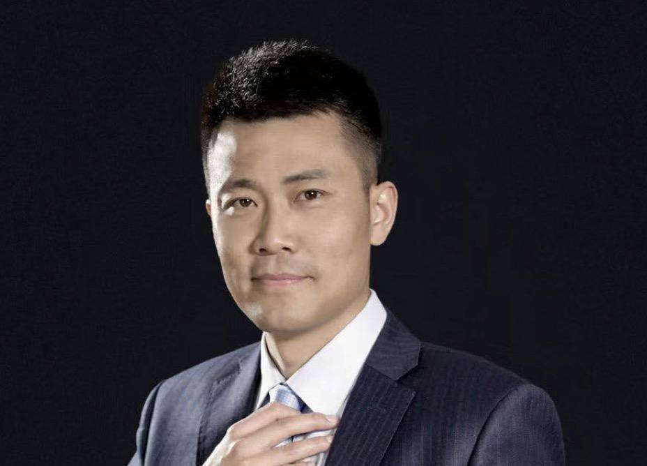 简历显示,王毅今年41岁,曾在中信建投有过较长任职经历,曾任过中信建