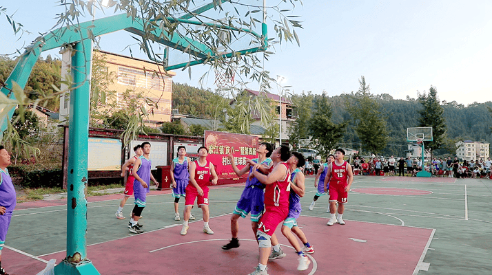 双牌:村ba篮球赛事完美收官 乡村振兴活力四溢