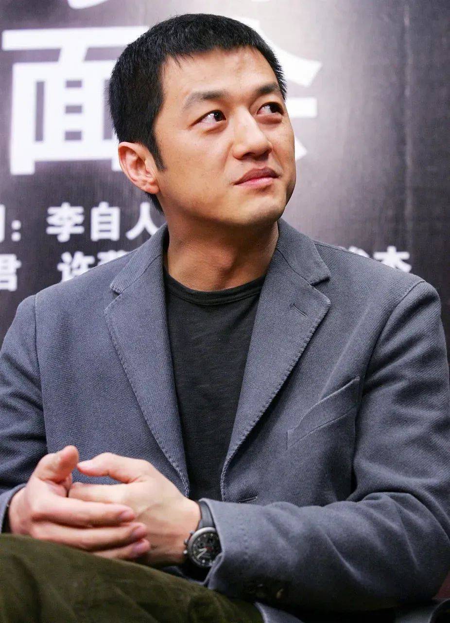 "软饭男"李亚鹏:抛弃周迅,迷倒王菲,屡次创业,最后一无所有