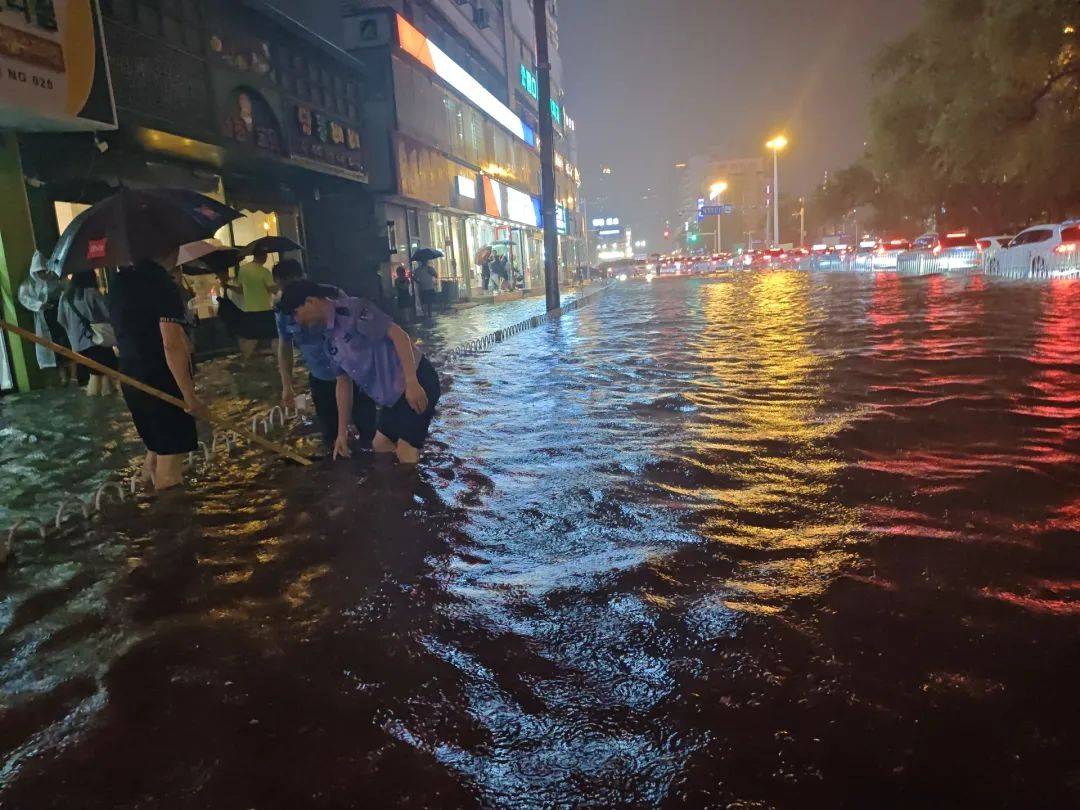 2021武汉暴雨图片