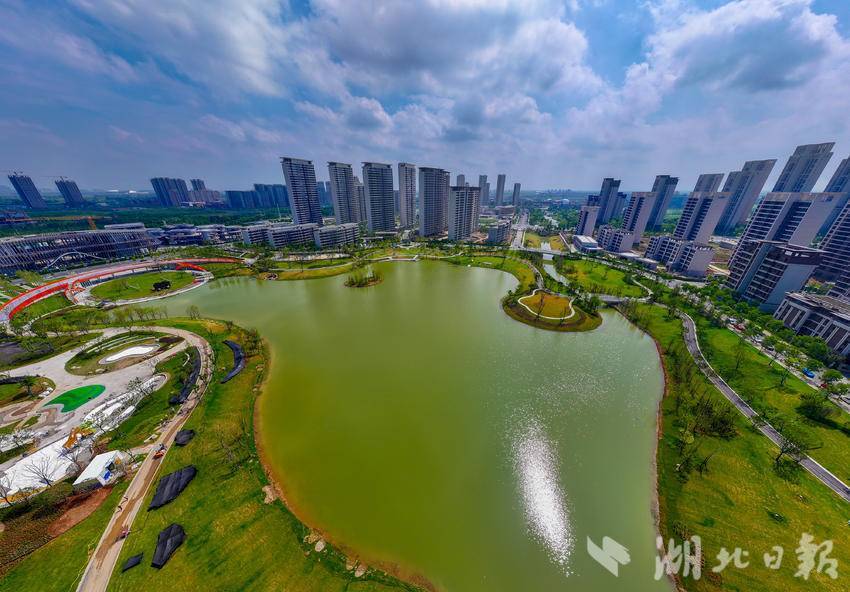 🌸海报新闻【7777788888精准管家婆】_大到暴雨！西安发布城市内涝风险预警！这些地方暂停营业  第1张