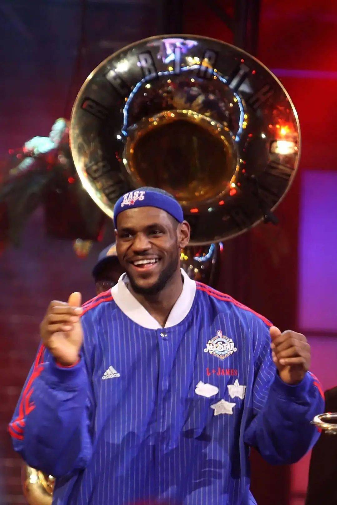 lebron_詹姆斯_球鞋