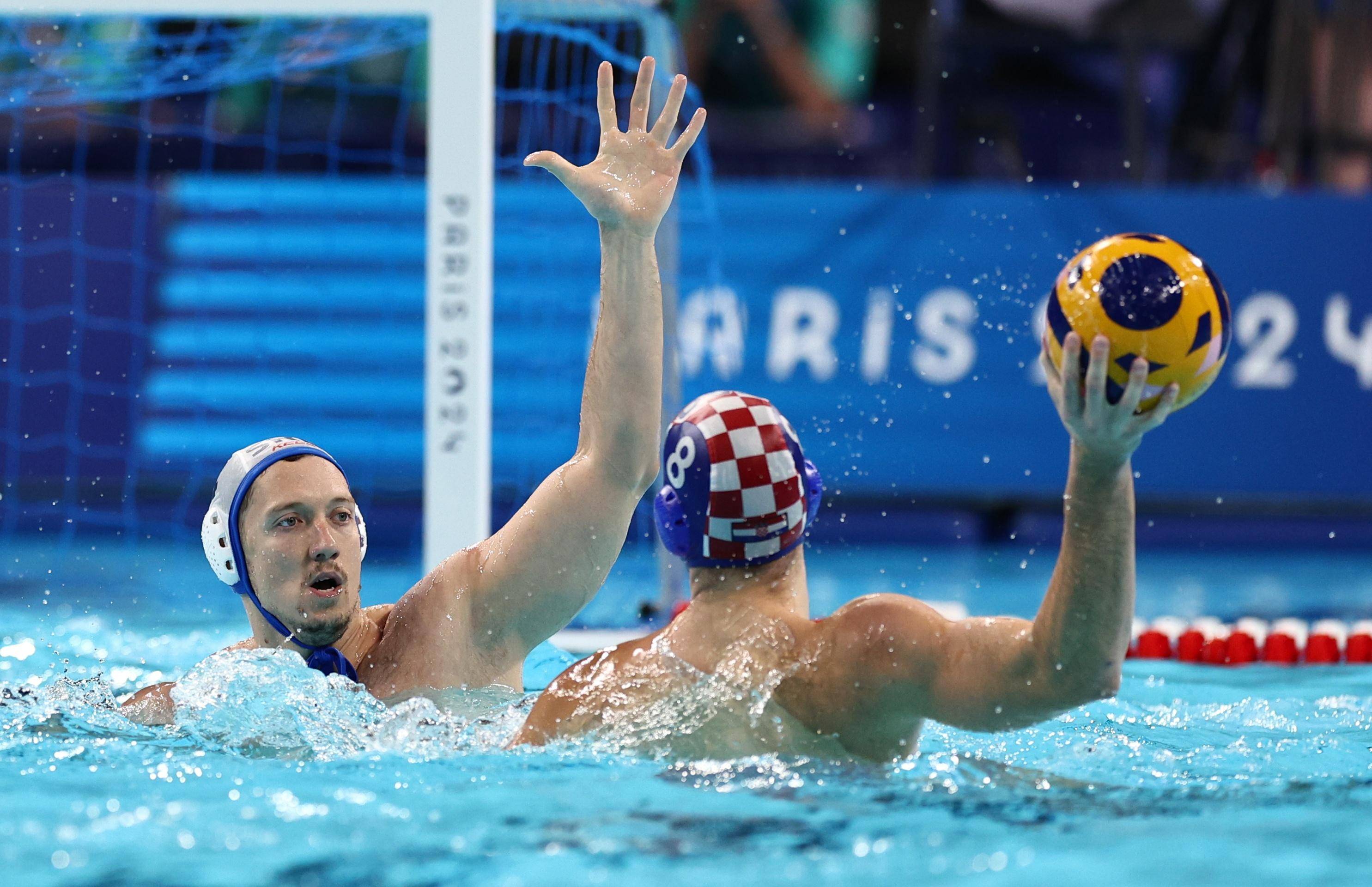 直播吧8月11日讯 巴黎奥运会水球男子决赛,塞尔维亚对阵克罗地亚.