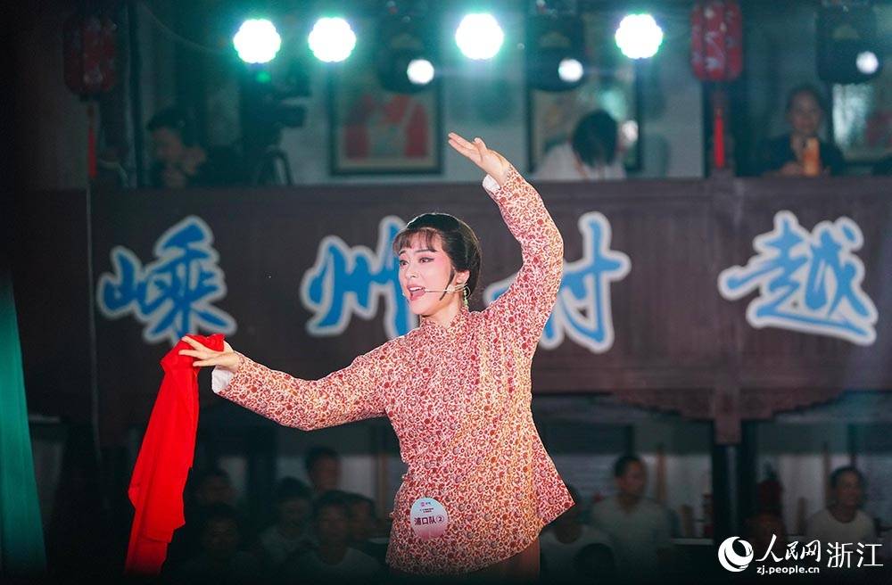浙江嵊州:乡村越剧唱热古戏台_章勇涛_文化_联赛