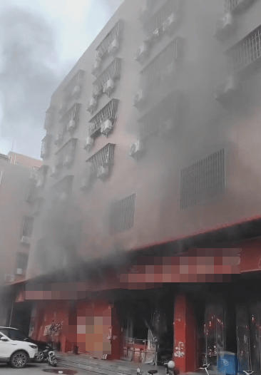 店面发生火灾,一堵"保命墙"救下整栋楼!