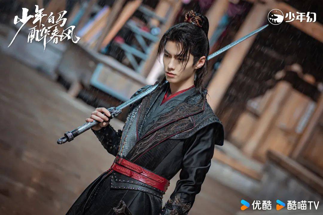 少年江湖梦：周木楠与《少年白马醉春风》的武侠世界