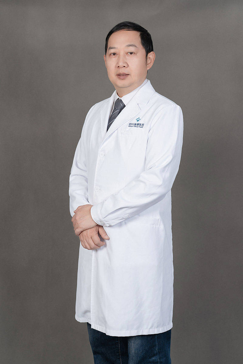 “刀尖上的舞者” 他为患者架起“生命之桥”