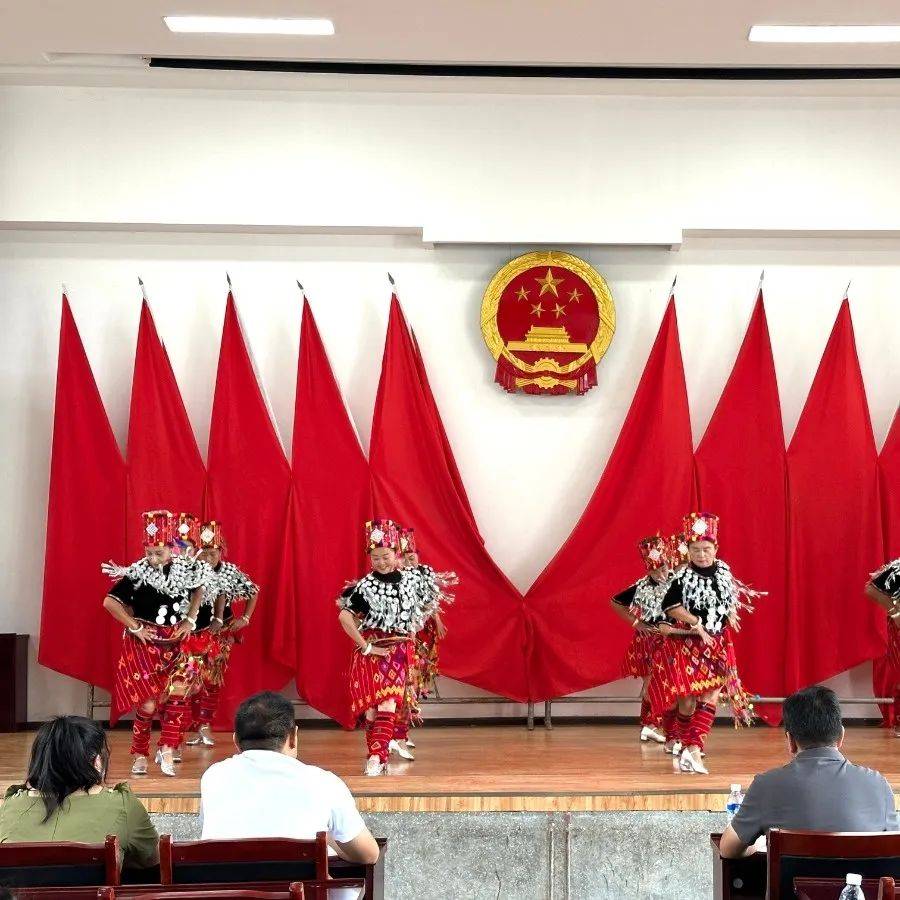 城子镇开展"心手相牵促和谐·守望相助谱新篇"系列新时代文明实践活动