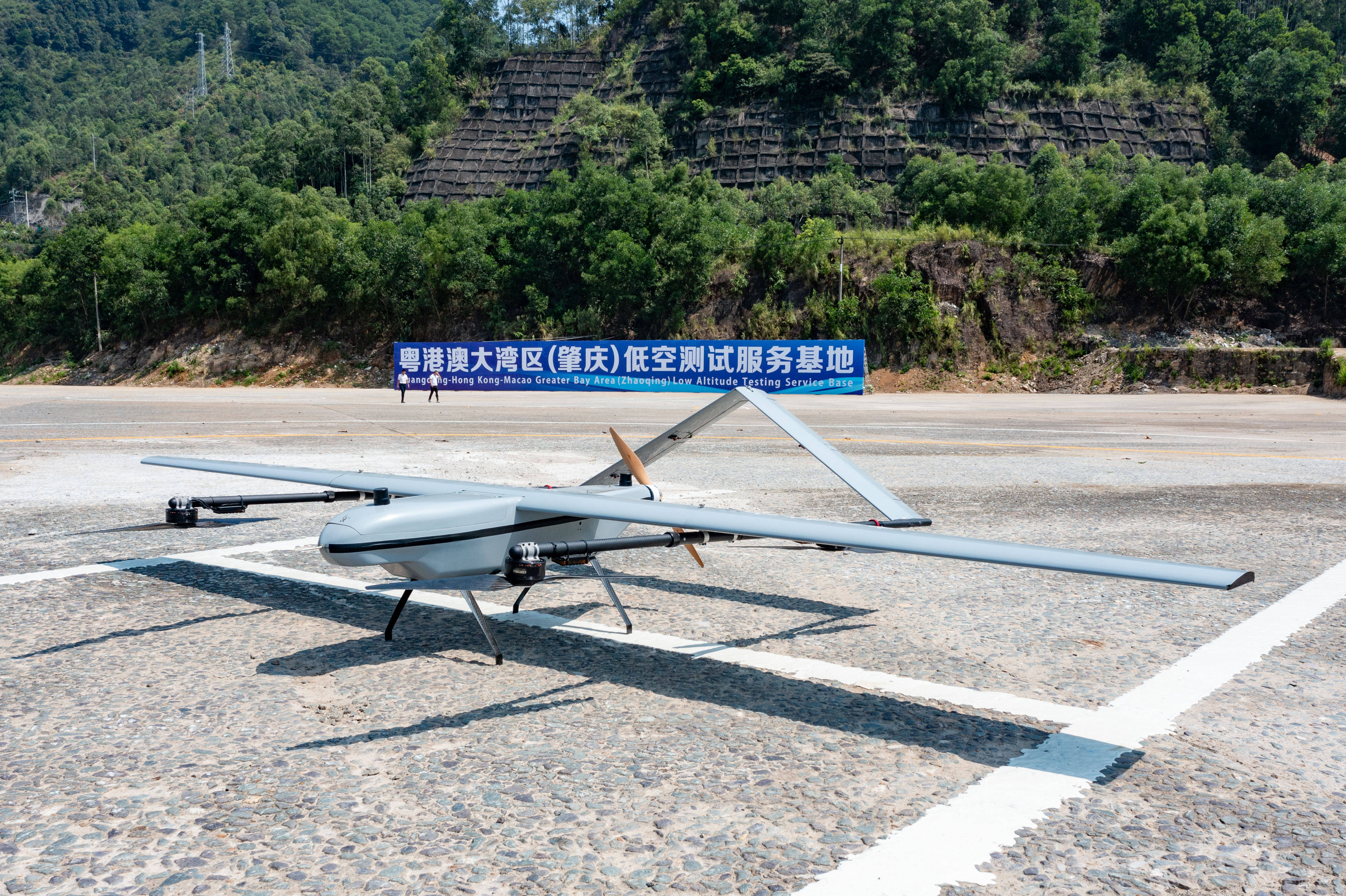 肇庆将规划布局低空飞行起降设施,完善相关管理措施,启动通用机场前期