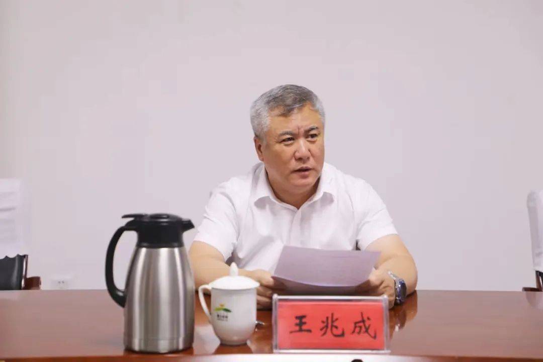 省农业农村厅召开新任正处级领导干部集体谈话会议