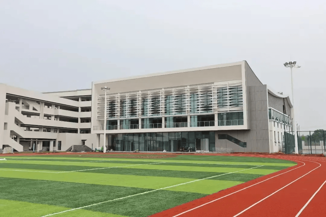 南京市东山初级中学与南京东山外