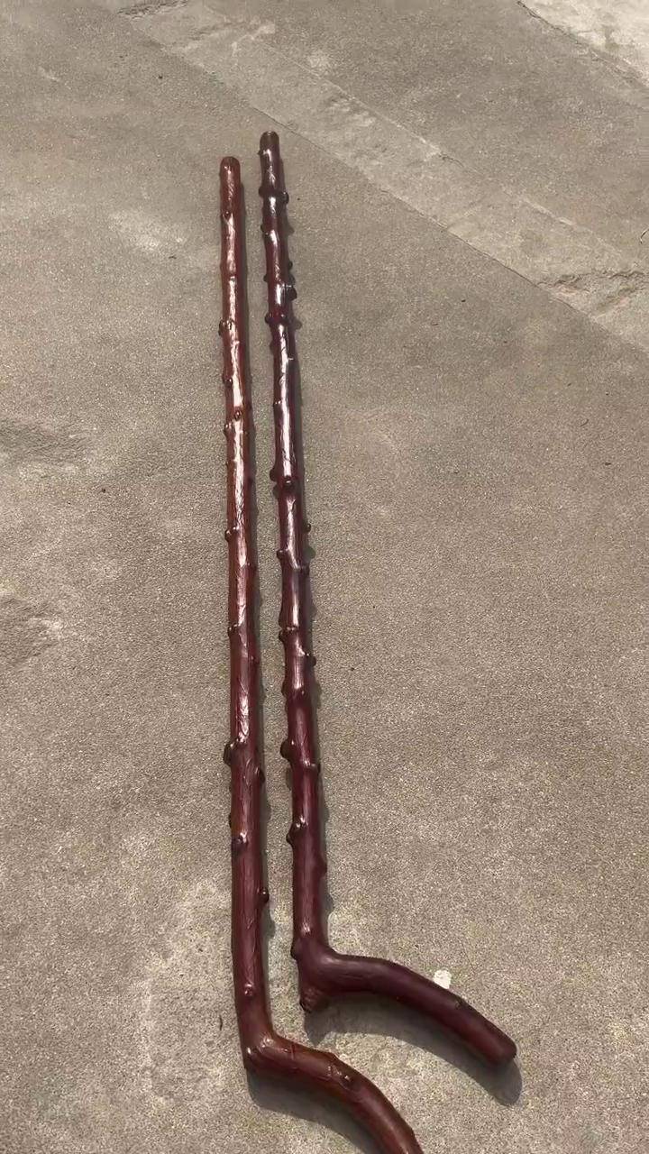 一对极品爆筋老石枣木,手帐登山杖,把玩棍,总高度117