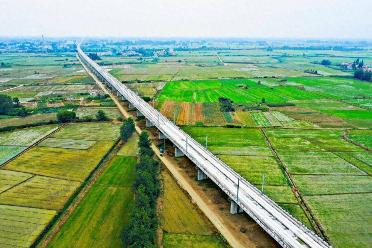 "中铁四局沪渝蓉高铁武宜段2标项目
