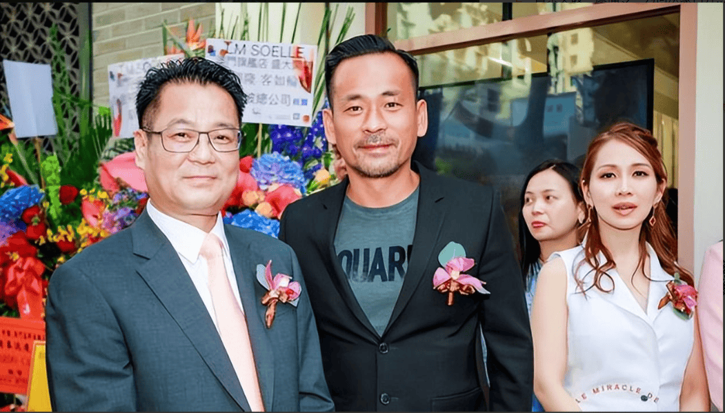 "第二代赌王"周焯华,被判18年罚款248亿,感情经历丰富