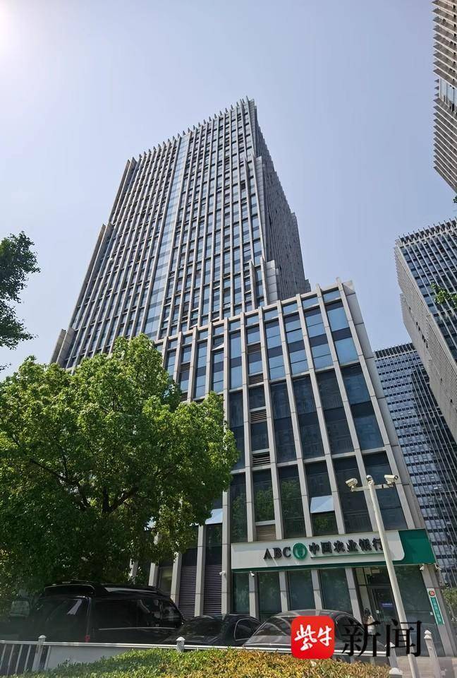 河西万达广场一幢办公楼遭法拍评估价5.6折抛售,暂无人报名