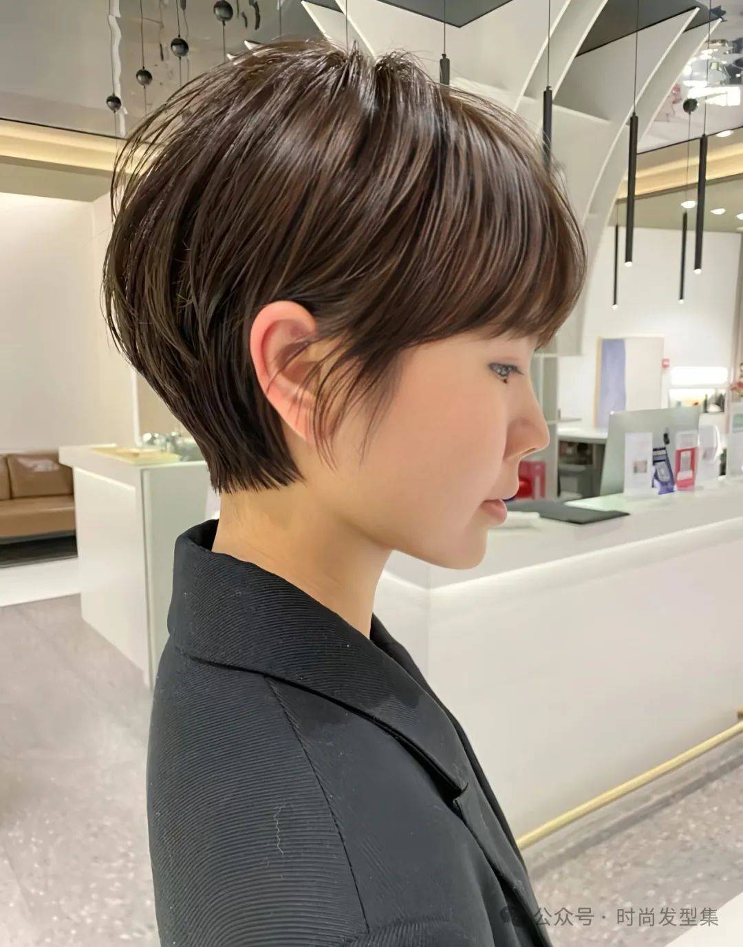 秋款" 元气撇耳头 " ,性感且迷人_发型_短发_造型