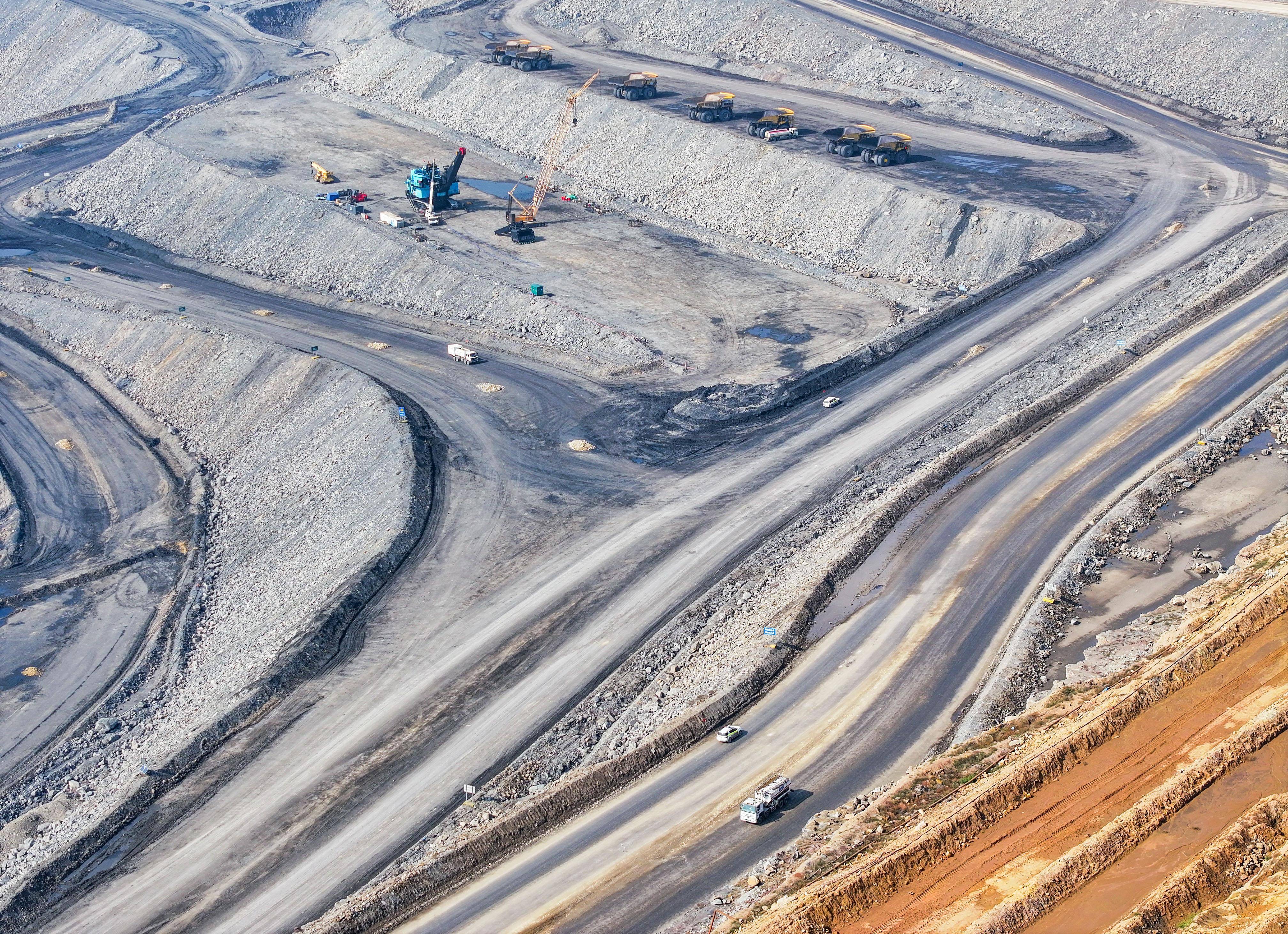 内蒙古准格尔旗:煤化工产业走上高质量发展道路_新华社_连振_企业