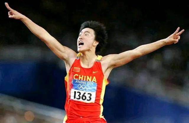 37岁罗伯斯谈刘翔:当年拉刘翔手是在"犯罪",希望邀他再见面