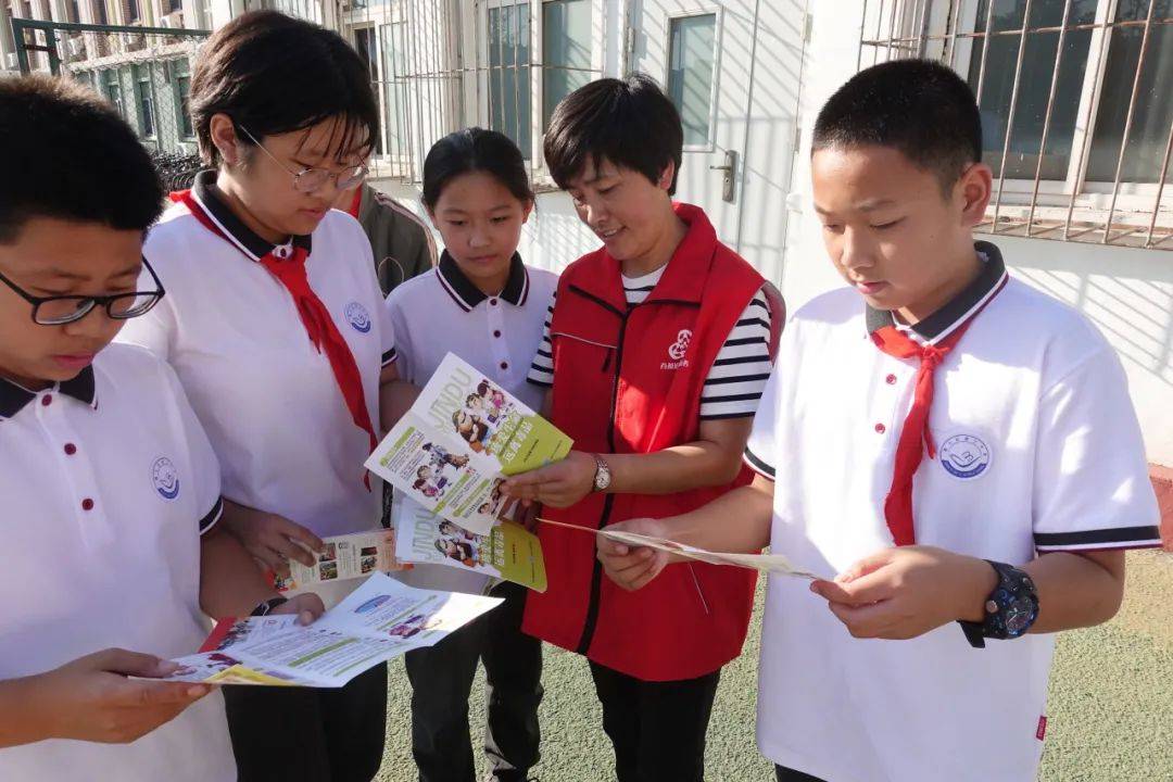 "开学第一课"—顺义区光明街道禁毒宣传进校园_毒品_顺义三中_利康