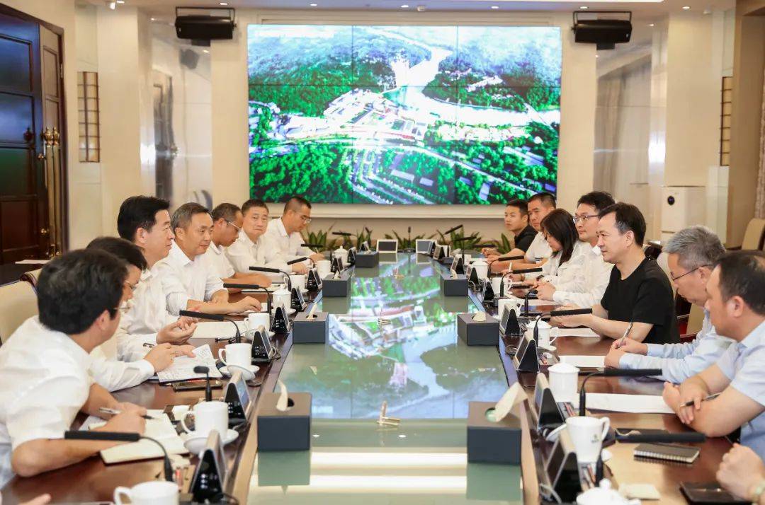 陈少荣陈志清会见祥源控股集团董事长俞发祥_项目_景区_旅游