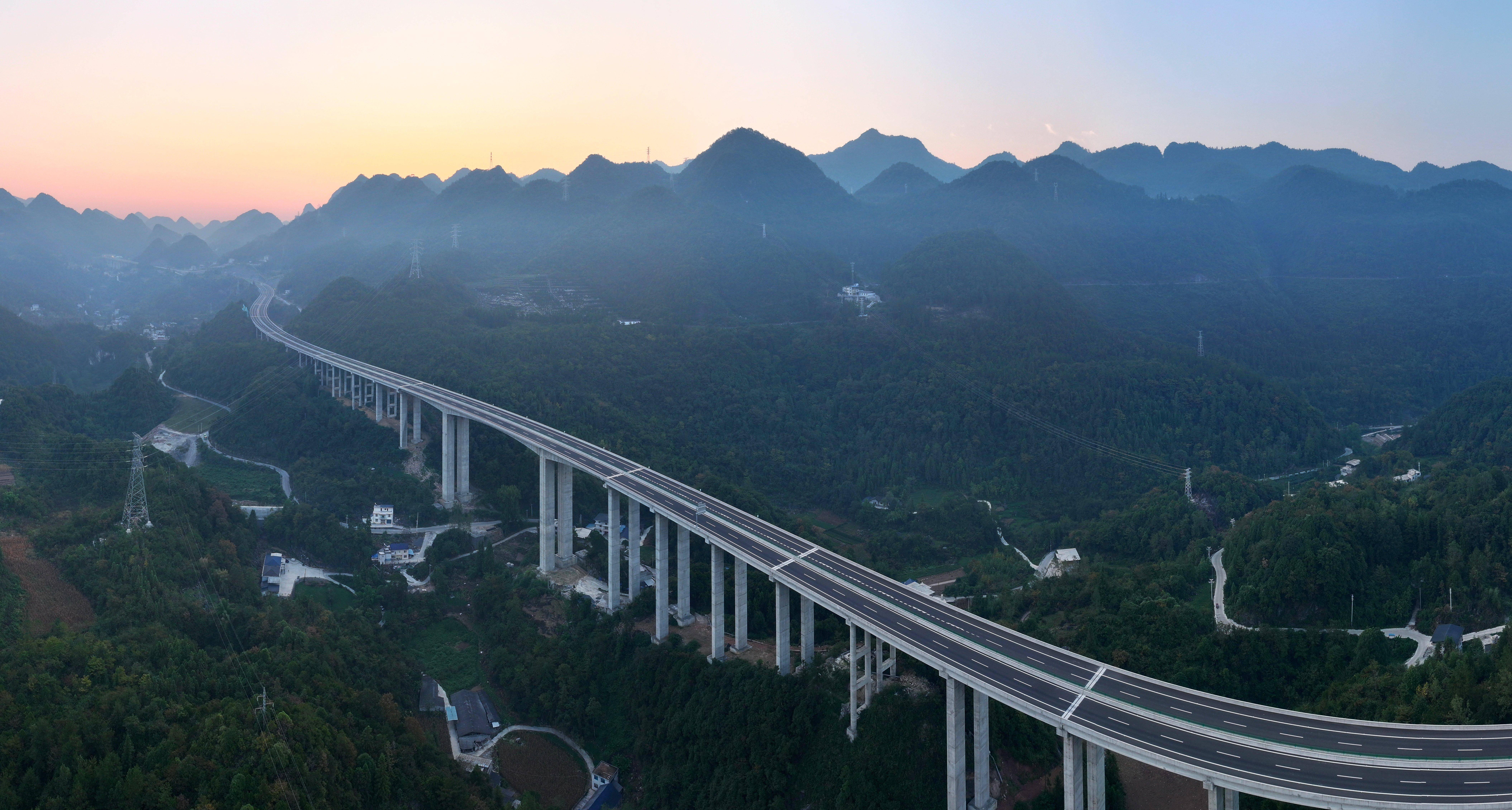 鹤壁市鹤山区安新高速图片